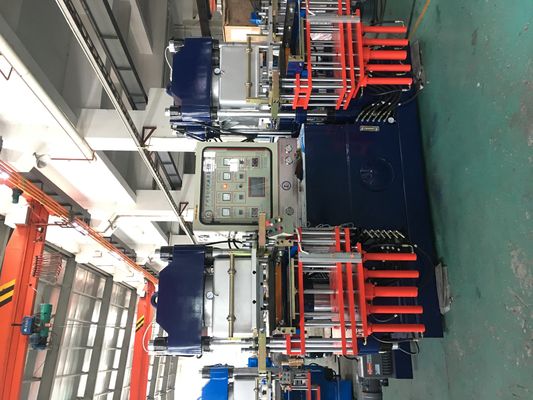 シリコン模具メーカー シリコンゴム真空圧縮模具機 シリコンベビー給餌吸い皿を作る