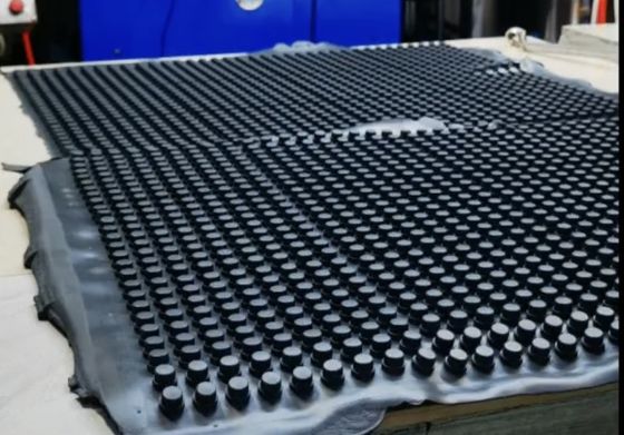 300トンのCalmp力PLC制御医学のための型の真空の圧縮の注入機械を作るゴム製帽子カバー