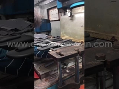 シリコーンのオーブンの耐熱性ミットのための200トンの真空の圧縮の成形機